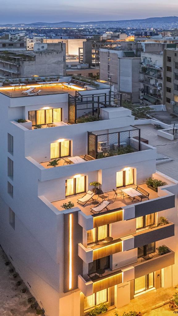The Meta Stay - Rooftop Access 1 bedroom suite, Athens
