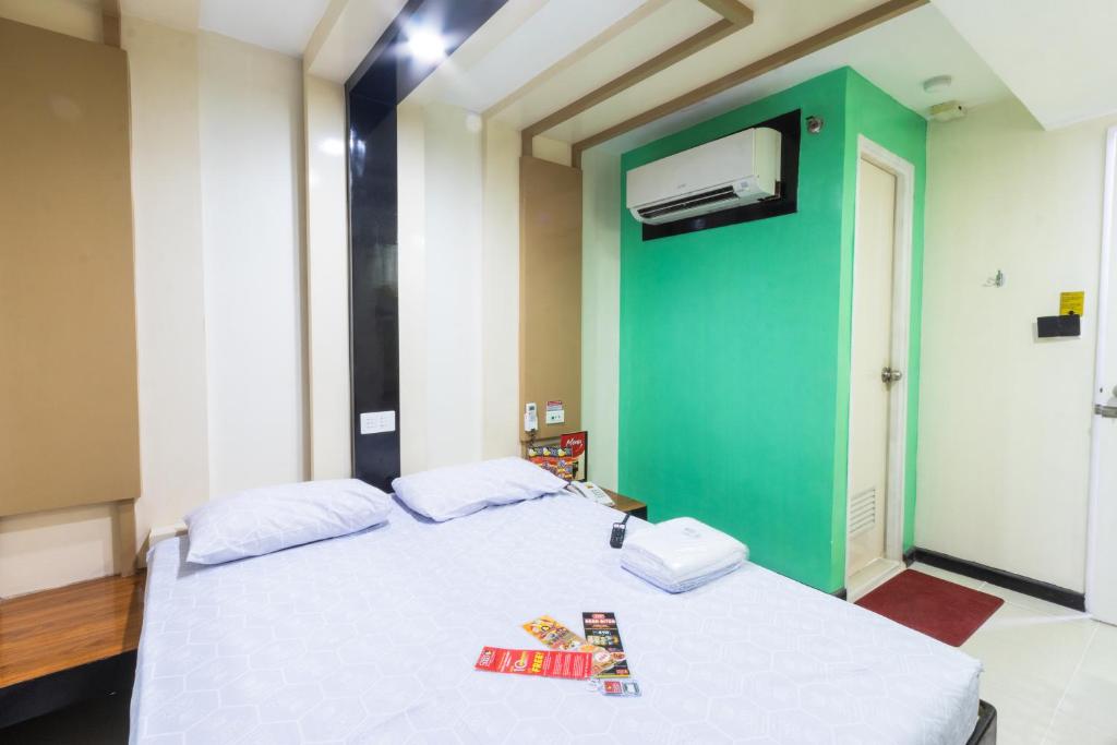 Hotel Sogo Kalentong - Tap to explore photos