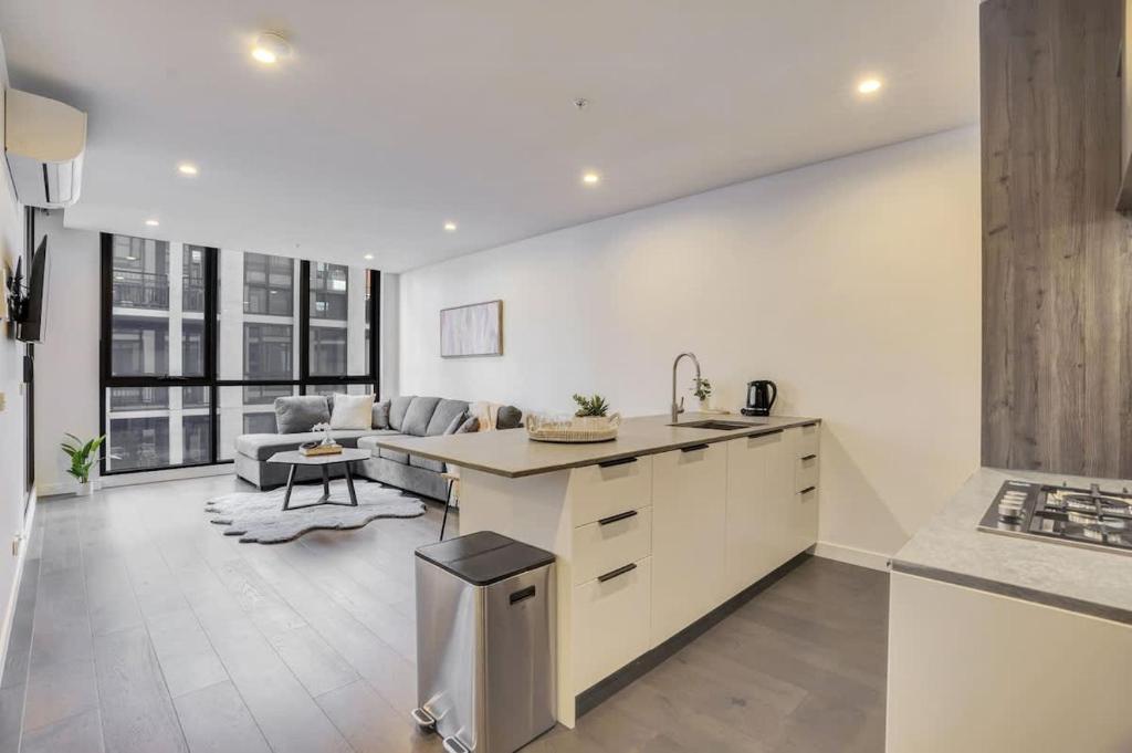 The Ascot - Brand New Luxurious Flemington Apt photo 2