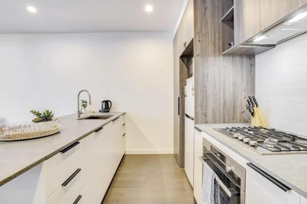 The Ascot - Premium Flemington Executive Apt photo 2