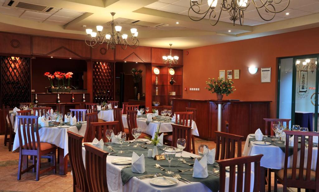 M'kango Golfview Hotel photo 4