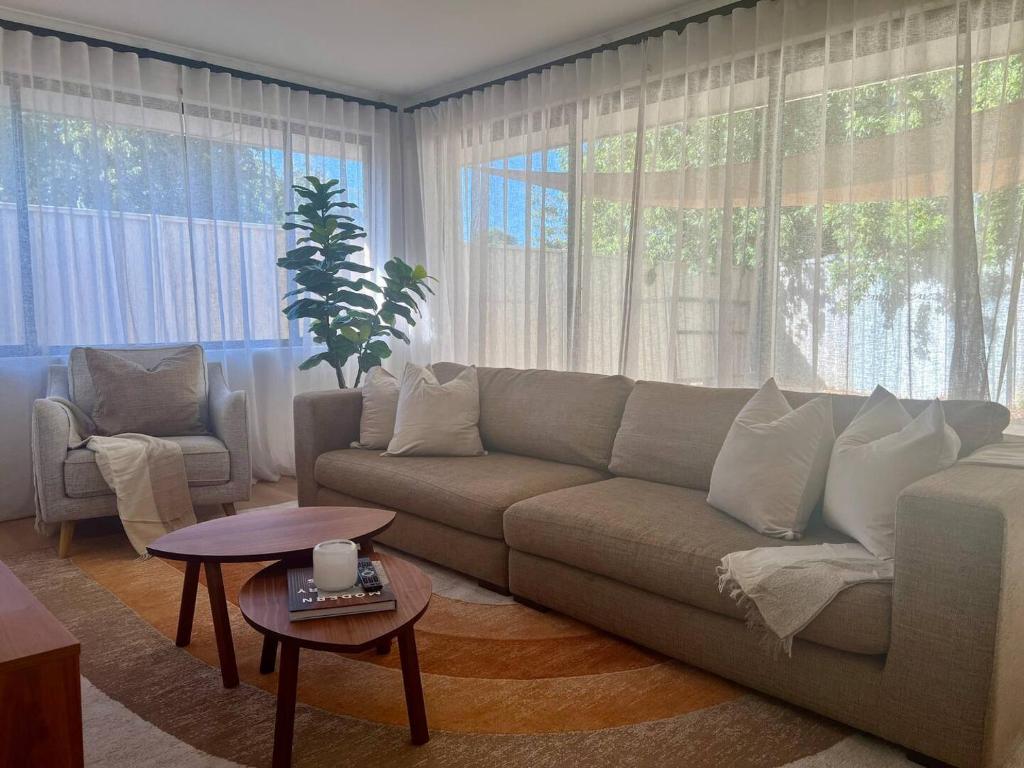 Modern Stay In Armadale