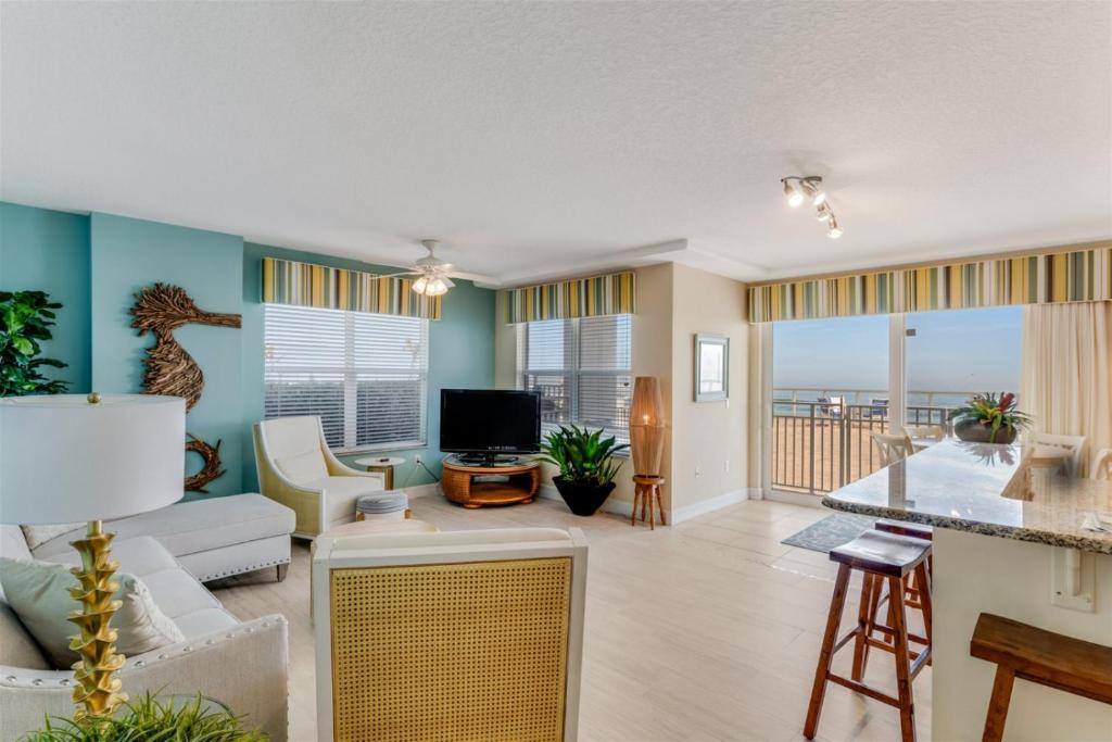 Unit 103 Opus - 3 Bedroom Ocean Front image