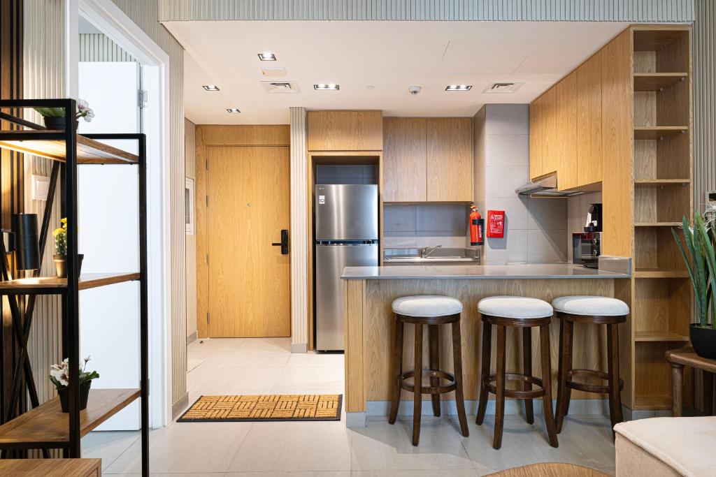 1BR The Wanderer Home by Blue Cloud Holidays photo 4