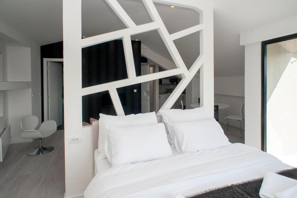 Апартаменты (Апартаменты с 1 спальней и балконом (для 4 взрослых)), Apartments Villa Savamala