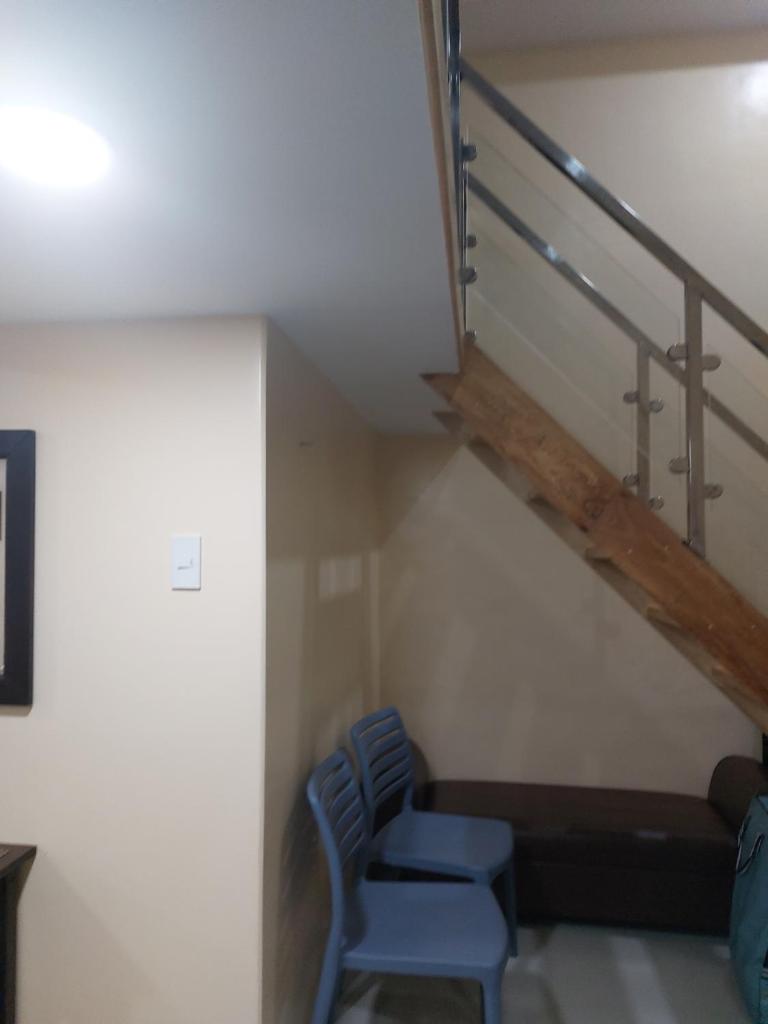 Summer Pines Loft 2 Bedroom Condo with Balcony & Free Parking, Baguio
