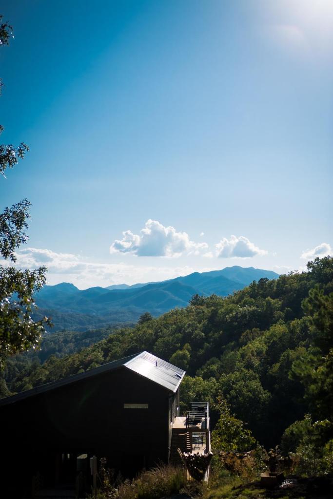Long View Resort Bryson City, NC - Tap to explore photos