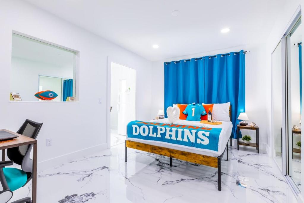 HavanaDolphinsluxury 2PPL TopLocation Parking Pets image