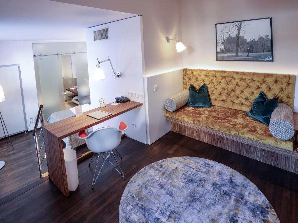 Arthotel Heidelberg - Tap to explore photos