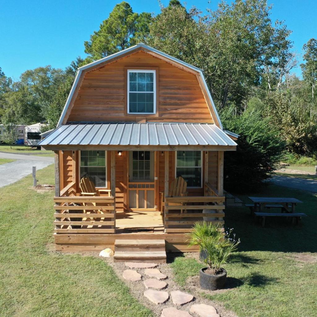 Outdoor Adventure Retreats - Wanee Lake Golf & RV image