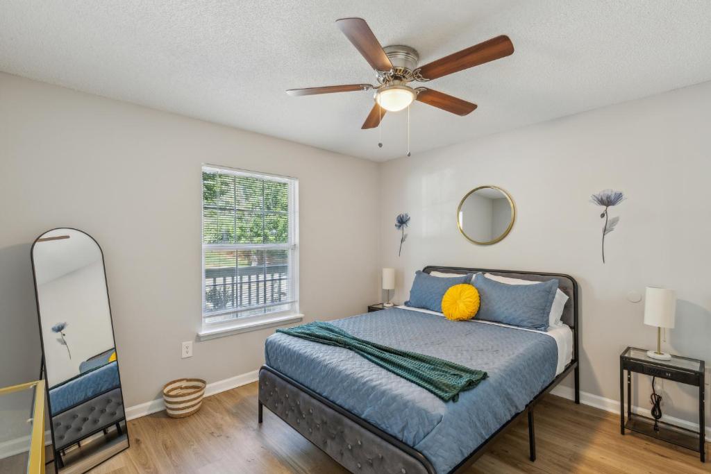 Cb 3504-102 Fayetteville Oasis I Modern, Comfy image
