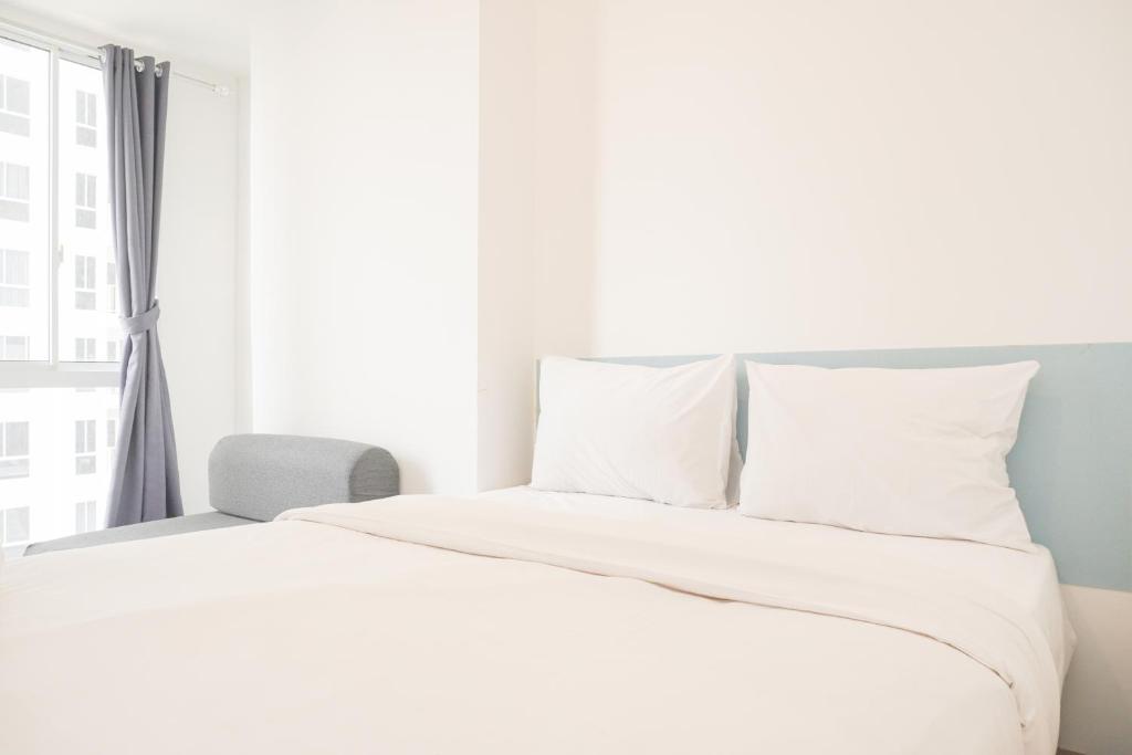Well Furnished Studio at Tokyo Riverside PIK 2 Apartment By Travelio
