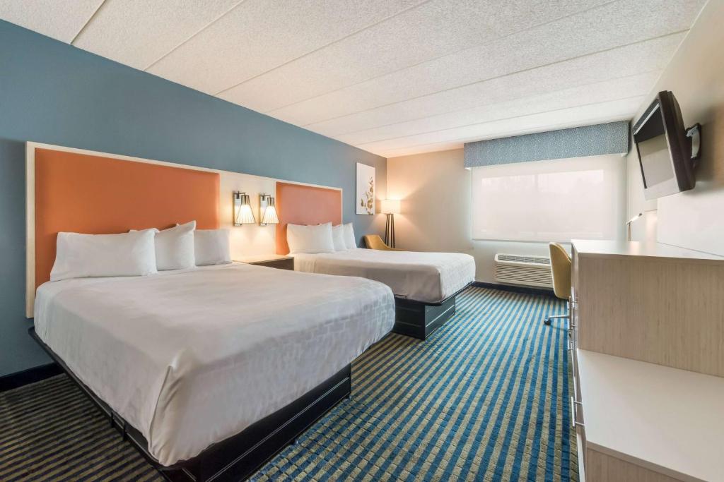 Best Western Burlington Inn image
