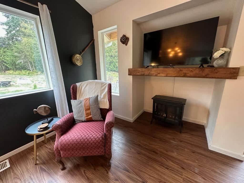 Pa Blue Mtn Bungalow image