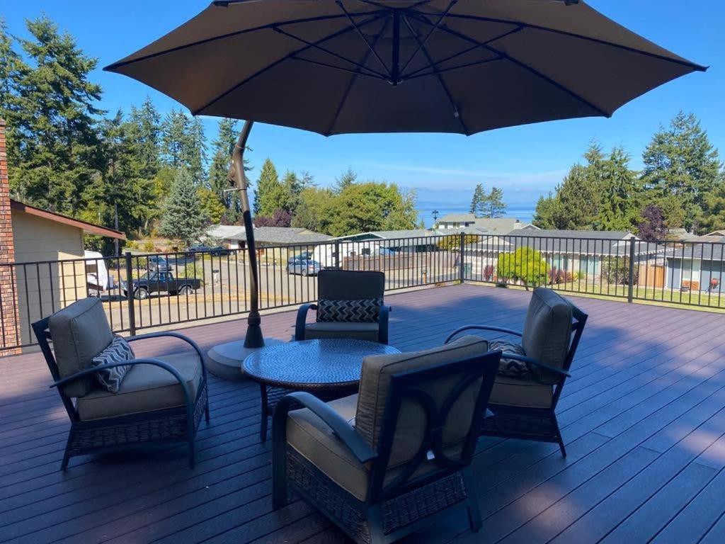 PA Sea View Deck House image
