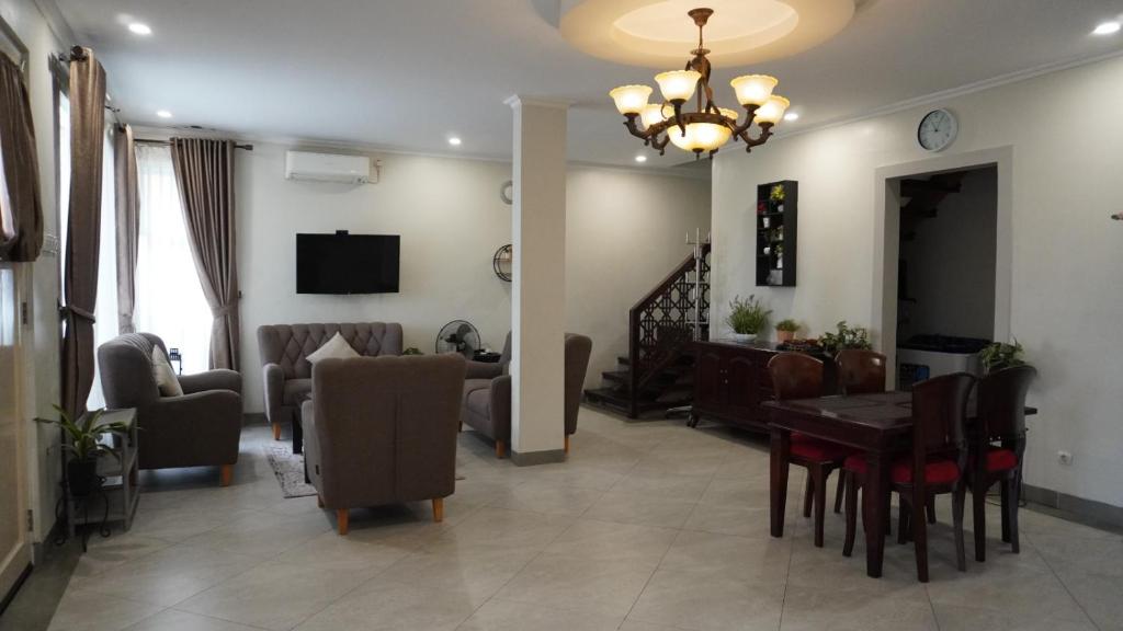 Villa Dalia Puncak Na6-18 photo 4