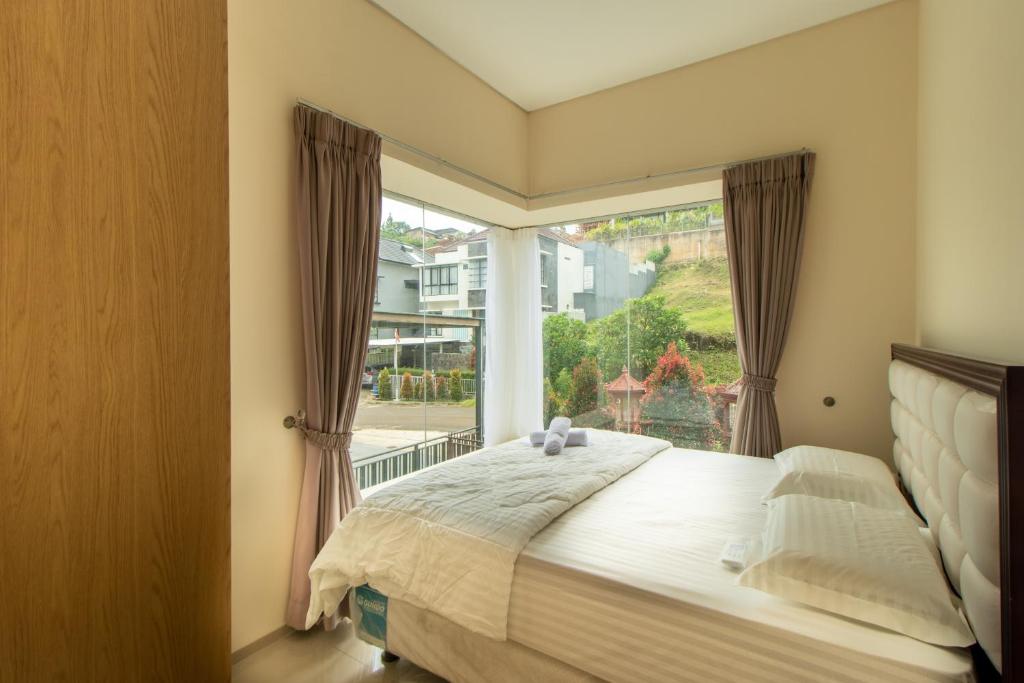 Family Only Spacious Hill View Villa - De Reiz Zakir Syariah 5BR photo 3
