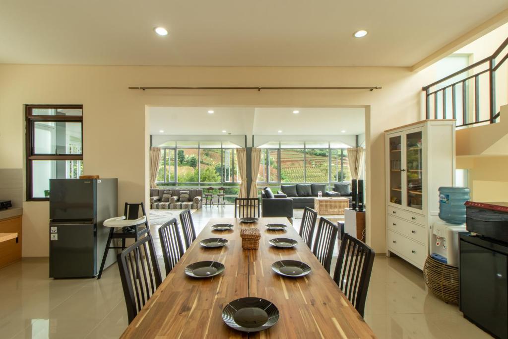 Family Only Spacious Hill View Villa - De Reiz Zakir Syariah 5BR photo 1