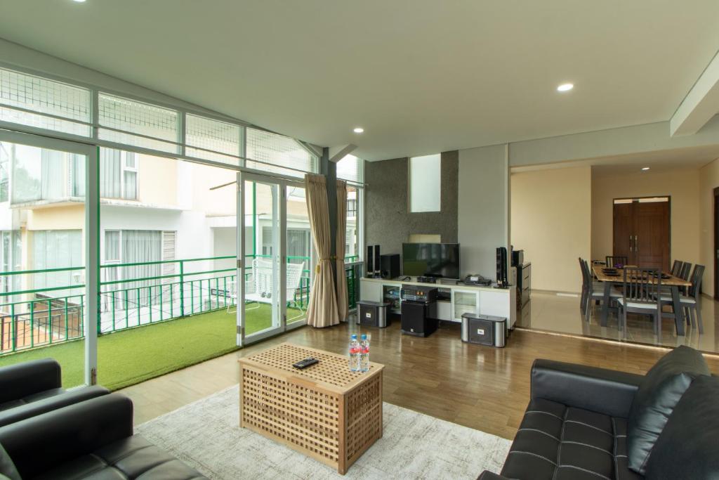 Family Only Spacious Hill View Villa - De Reiz Zakir Syariah 5BR photo 2