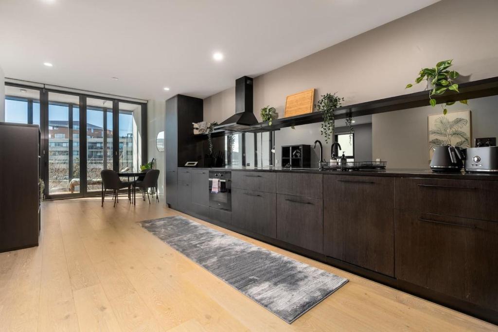 Comfy 2BA 2BR Kingston Foreshore Apartment - Hosted by Canstay
