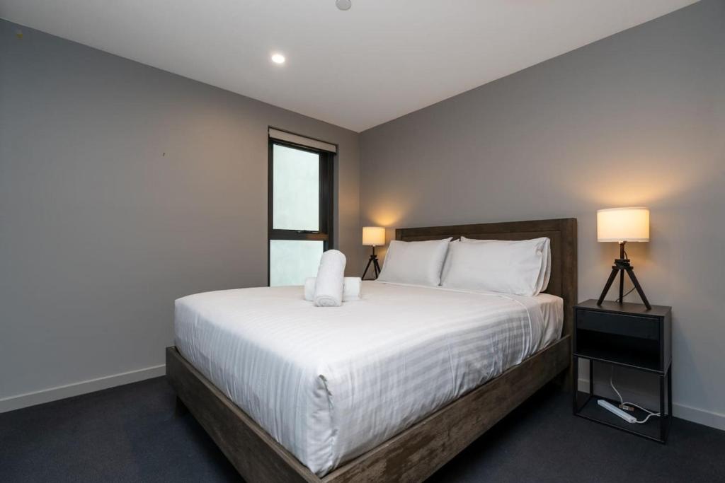 Comfy 2BA 2BR Kingston Foreshore Apartment - Hosted by Canstay photo 1
