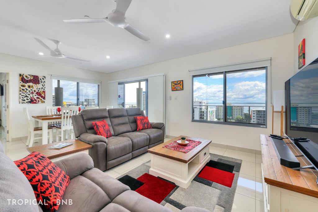 Penthouse Vibes Panoramic Views On Top Floor photo 3