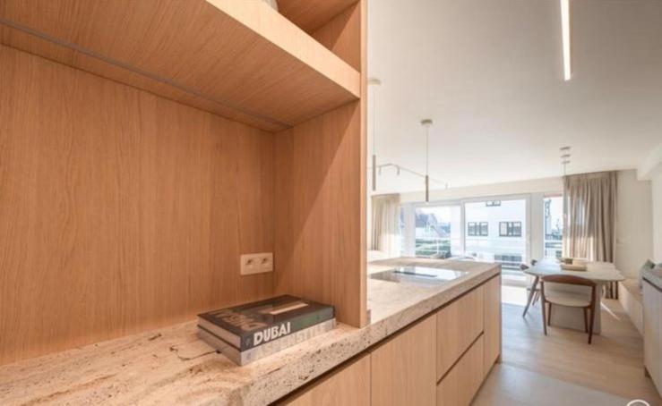Luxueus afgewerkt appartement op steenworp van de zee met zonnig terras en dubbele staanplaats photo 4