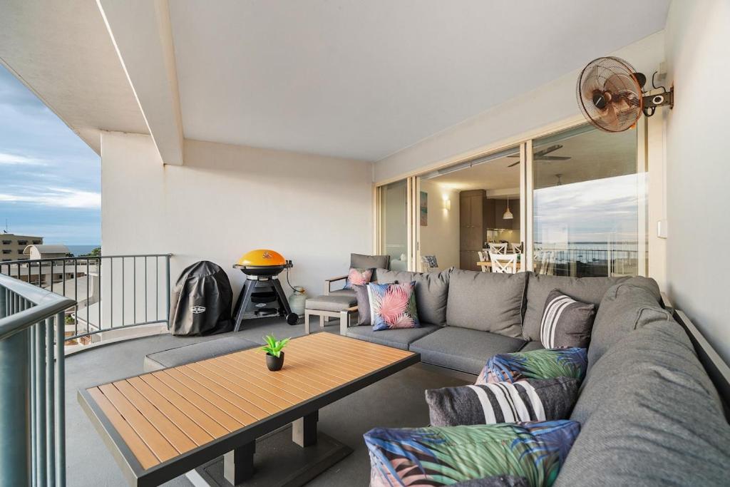 Harbour Haven Penthouse with Marina view, Balcony and BBQ photo 4