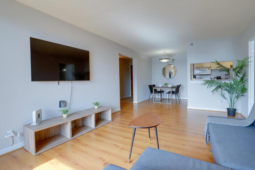 If You Want Relax This Apt is Perfect To Stay! image