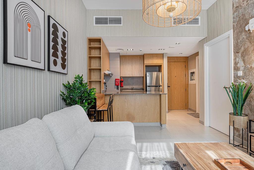 1BR The Royal Suite by Blue Cloud Holidays photo 1