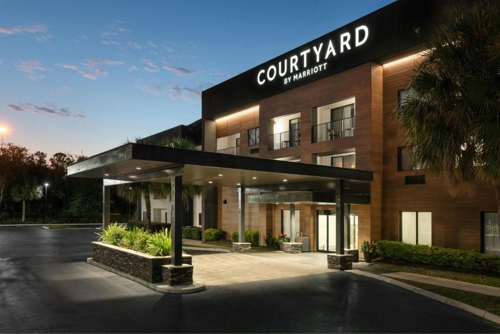 Courtyard by Marriott Gainesville FL image