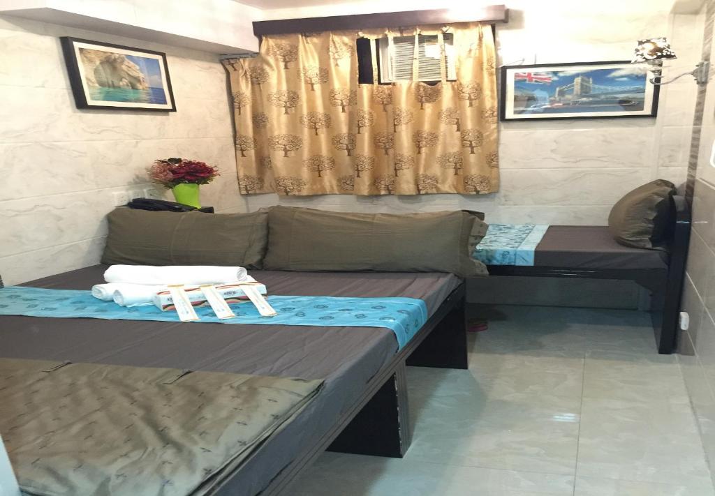 Трехместный (Стандартный трехместный номер), Hi-Inn