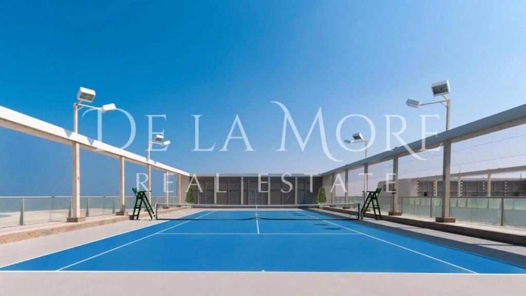 De la More stylish luxury apartment by the beach in brand new condition photo 4