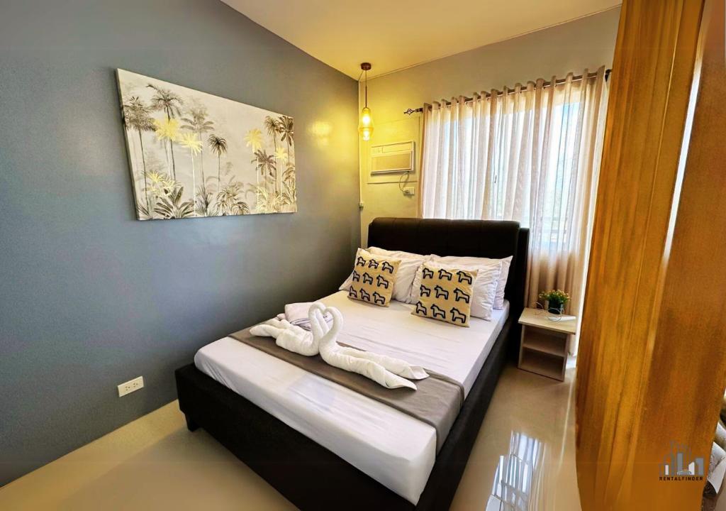 Puerto Princesa Rental Homes with Balcony, FREE Gym, FREE Parking & FREE Pool - B1 5Topaz