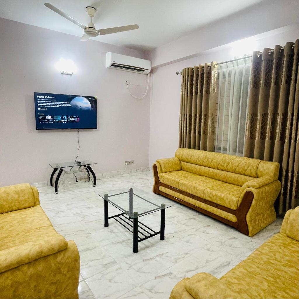 Stylish 3 BR Premium Apt Near Airport And Metro At Uttara photo 3