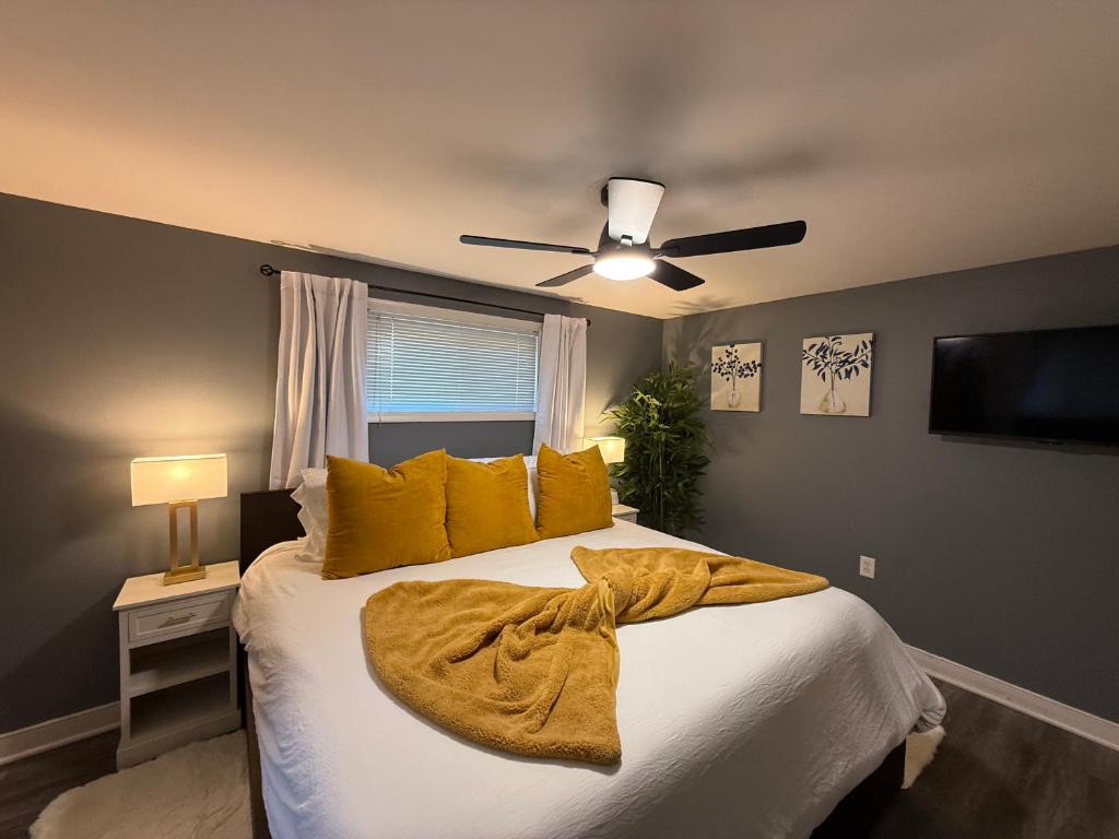 Guest Suite 14 miles to National Mall image