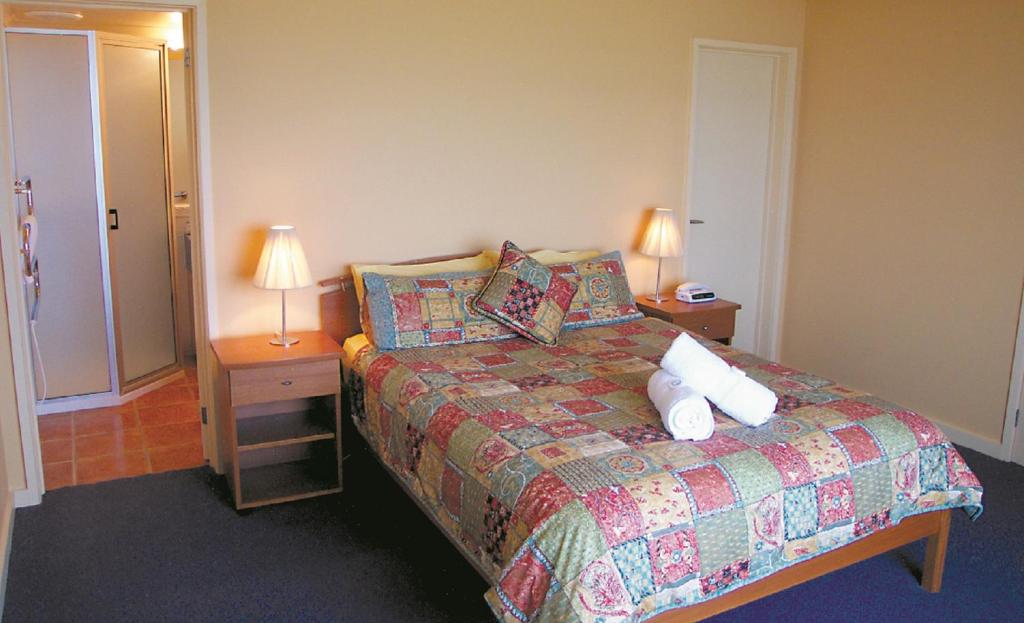 Horizons Beachfront Apartment photo 2