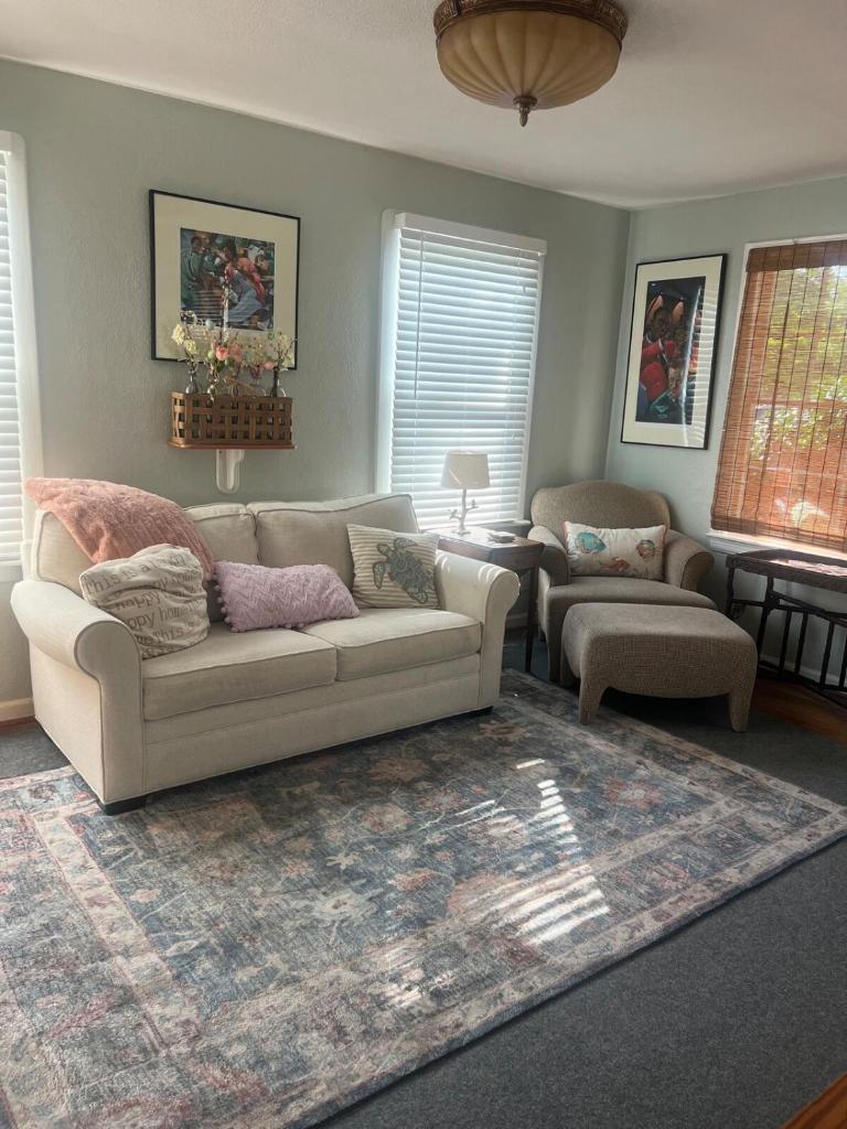 Mainsail Cottage image