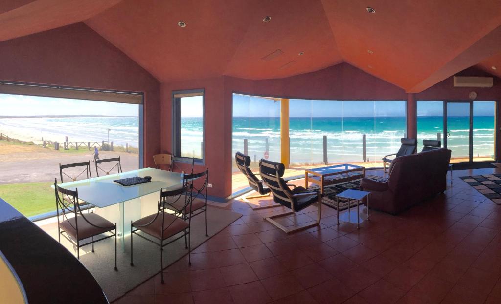 The Penthouse photo 2