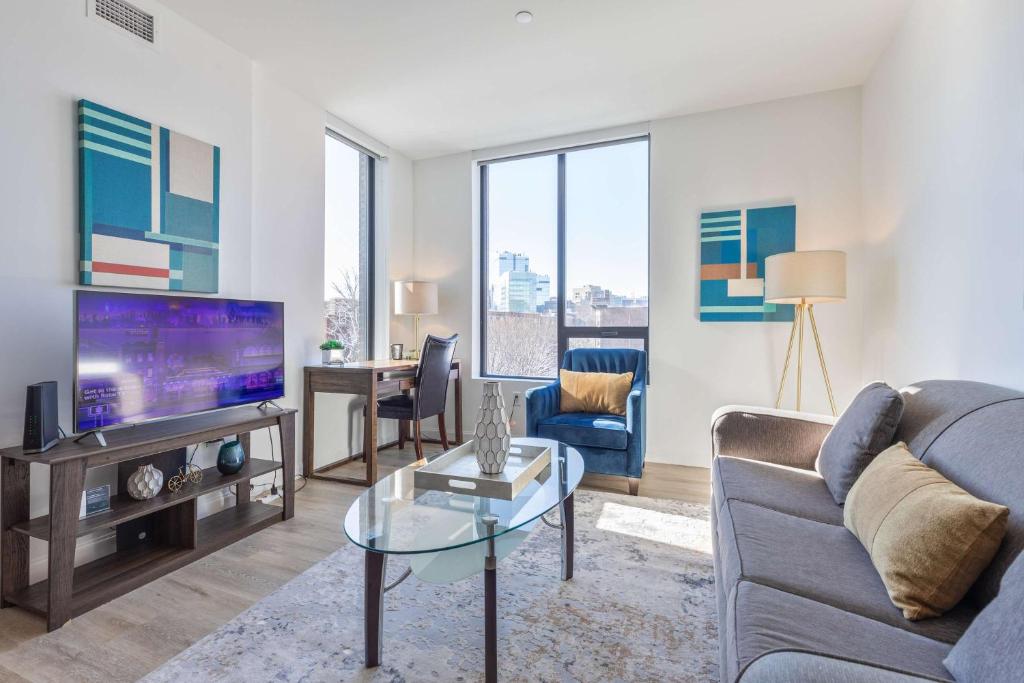 Gorgeous Apt with Kitchen-IDL-451 image