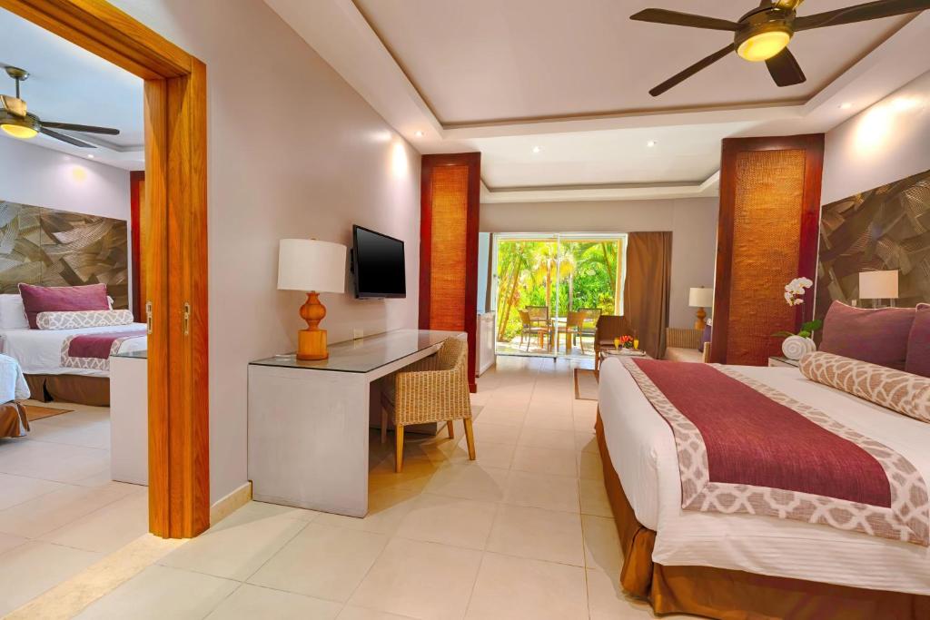 Dreams Royal Beach Punta Cana - All Inclusive - Tap to explore photos