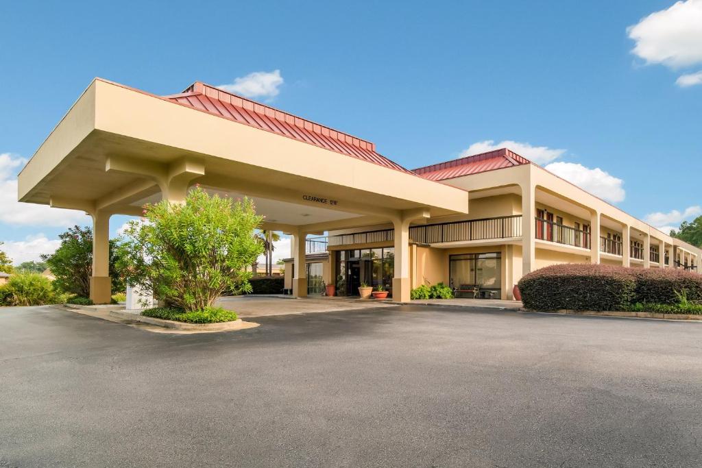 Red Roof Inn Augusta - Washington Road image