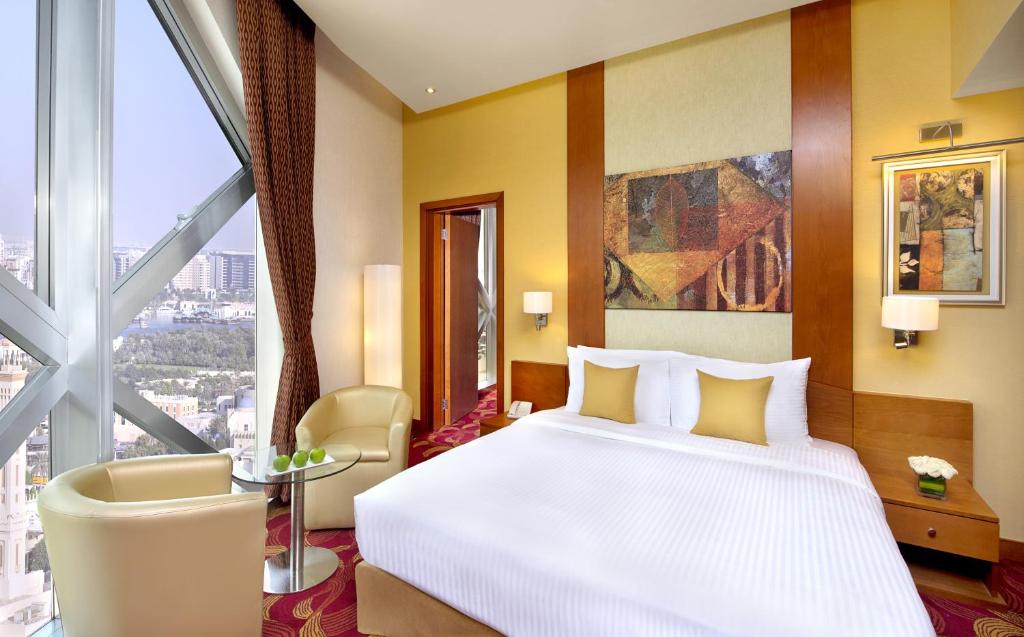 Двухместный (Двухместный номер Делюкс с 1 кроватью), Отель City Seasons Towers Hotel Bur Dubai