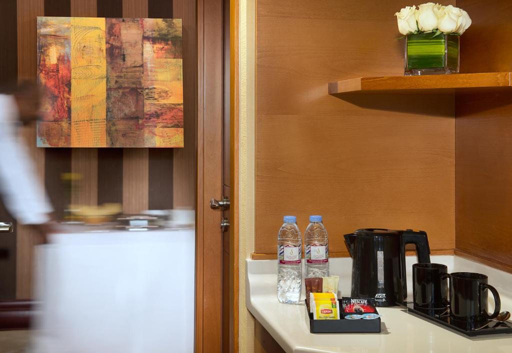 Двухместный (Двухместный номер Делюкс с 1 кроватью), Отель City Seasons Towers Hotel Bur Dubai
