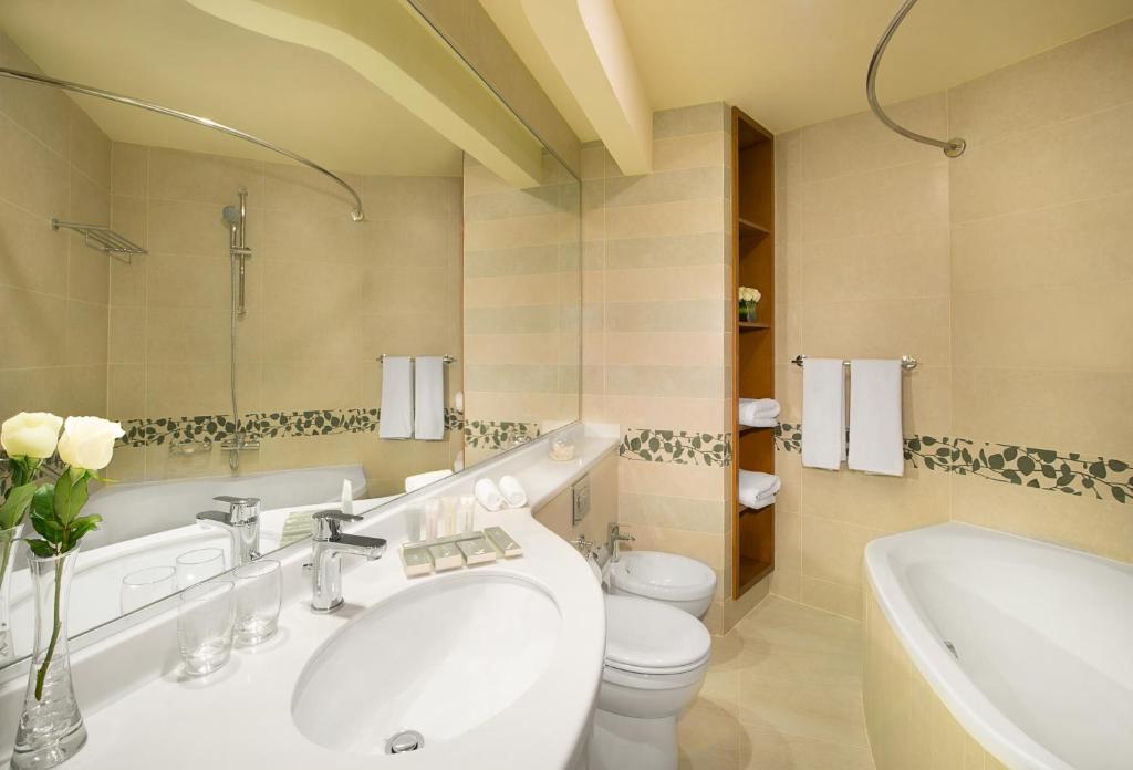 Двухместный (Двухместный номер Делюкс с 1 кроватью), Отель City Seasons Towers Hotel Bur Dubai