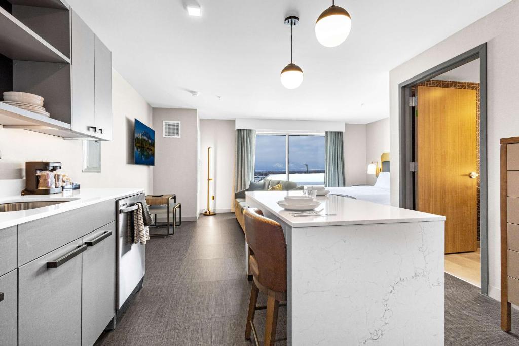 Homewood Suites By Hilton Colorado Springs Airport, Co image