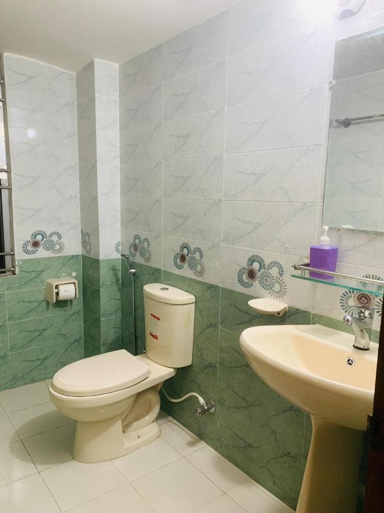 Modern Furnished Apartment in Uttara Near Metro photo 4