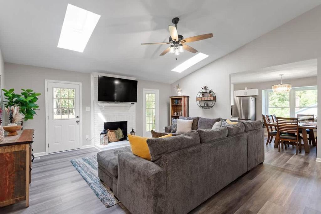Garner Relaxing Stay image