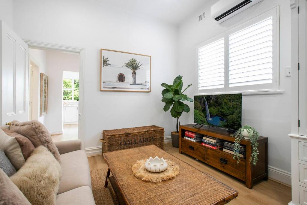 Charming Retreat in Exclusive Glebe Estate photo 4