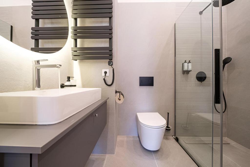 Károly Boutique Suites, Best Location by BQA - Tap to explore photos